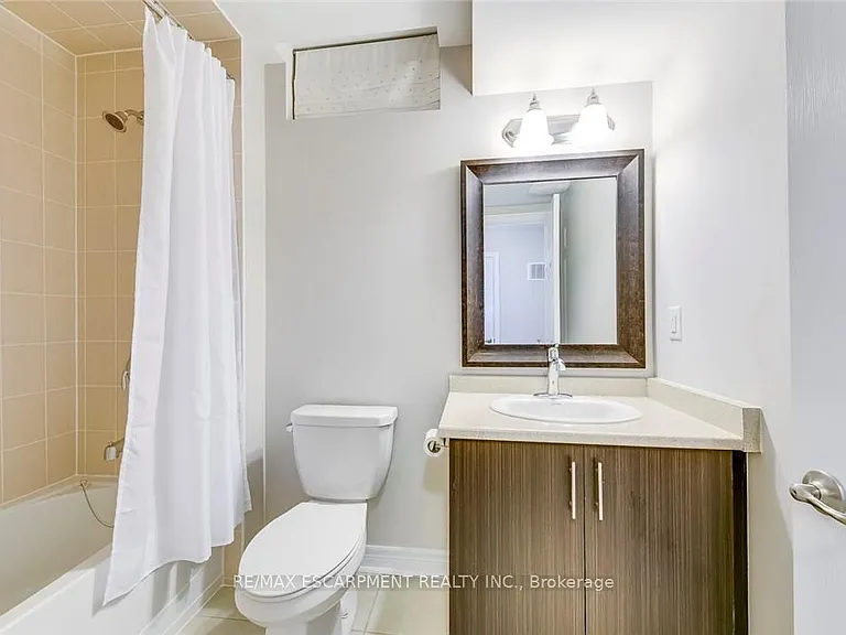 3087 Eberly Woods Dr — Photo 37