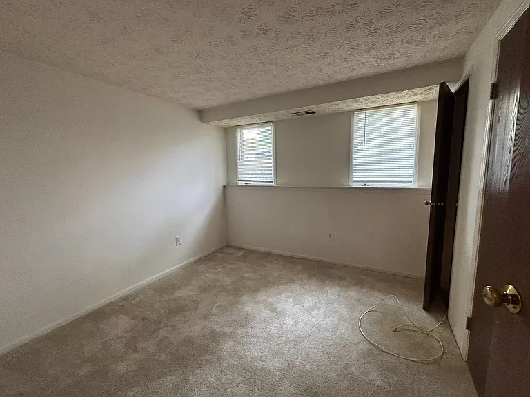 798 Southern Hills Dr — Photo 15