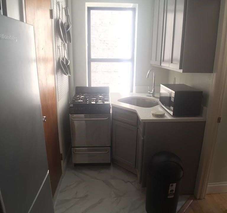 1st image of 128 Thompson St #315