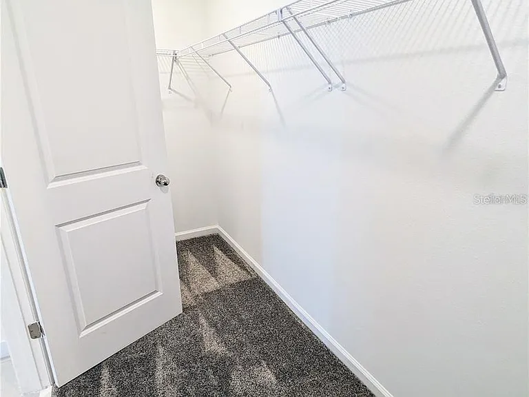 565 Reggie Rd — Photo 16
