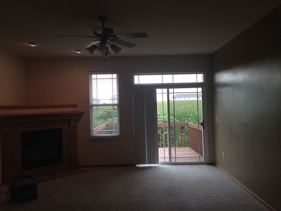 Family Room and Walk out deck