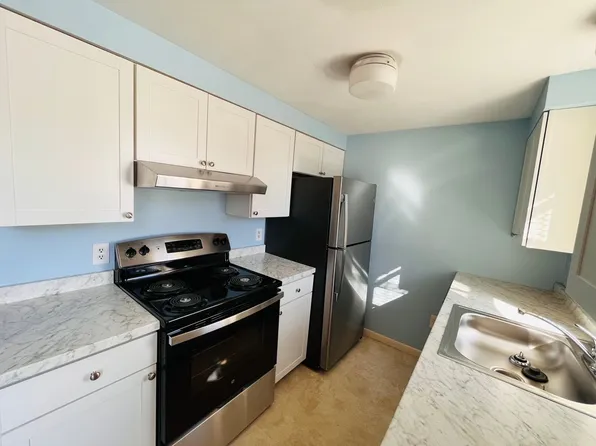 132-136 State Street, 132-136 State St, Portsmouth, NH 03801
