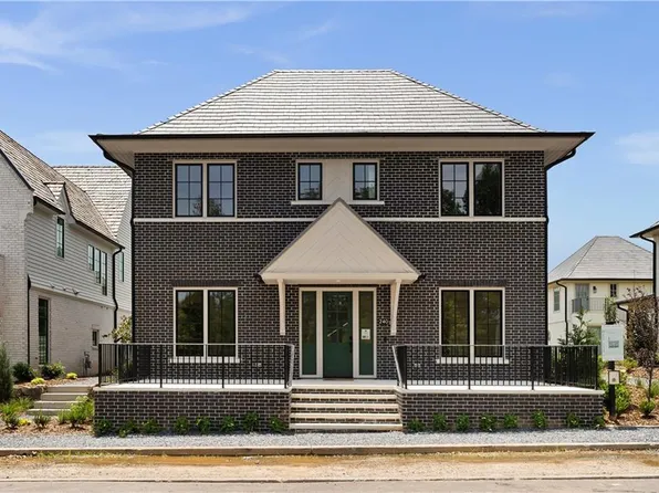 240 4th St, Fayetteville, GA 30214