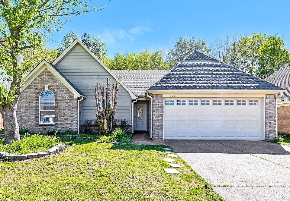 1st image of 994 Painted Desert Ln