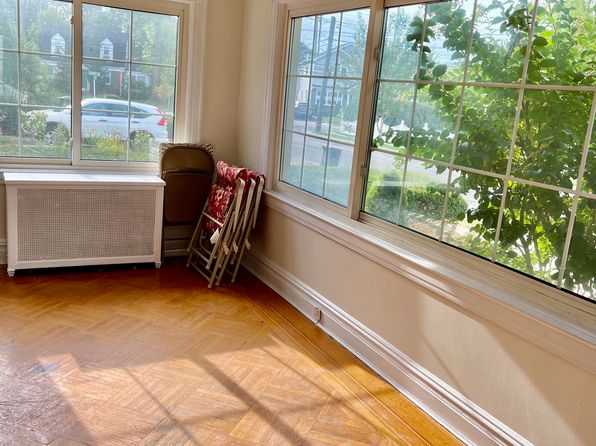 273 E Beverly Pkwy