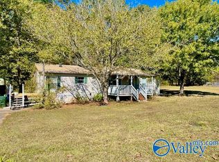 284 Neal Dr, Gurley, AL 35748