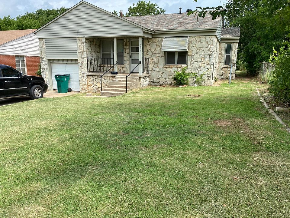 1st image of 2213 NE 25th St