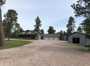 300 Pine Ridge Rd, Moorcroft, WY 82721