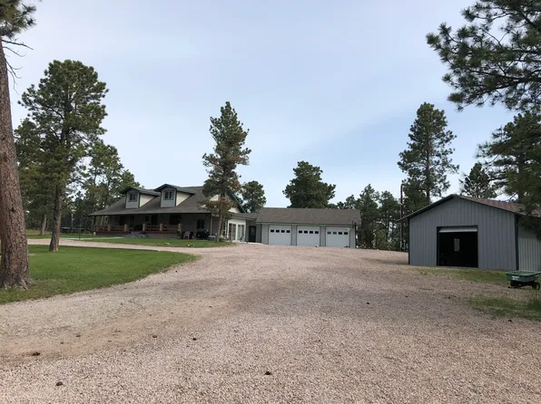 300 Pine Ridge Rd, Moorcroft, WY 82721