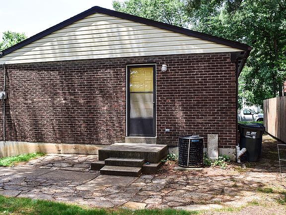3rd image of 7395 Dale Ave