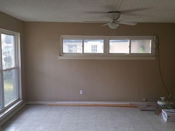 5th image of 228 Aquamarine Ave