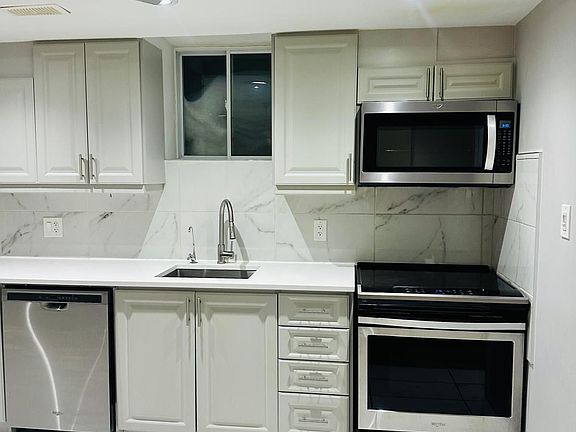 2nd image of 53 Freshspring Dr