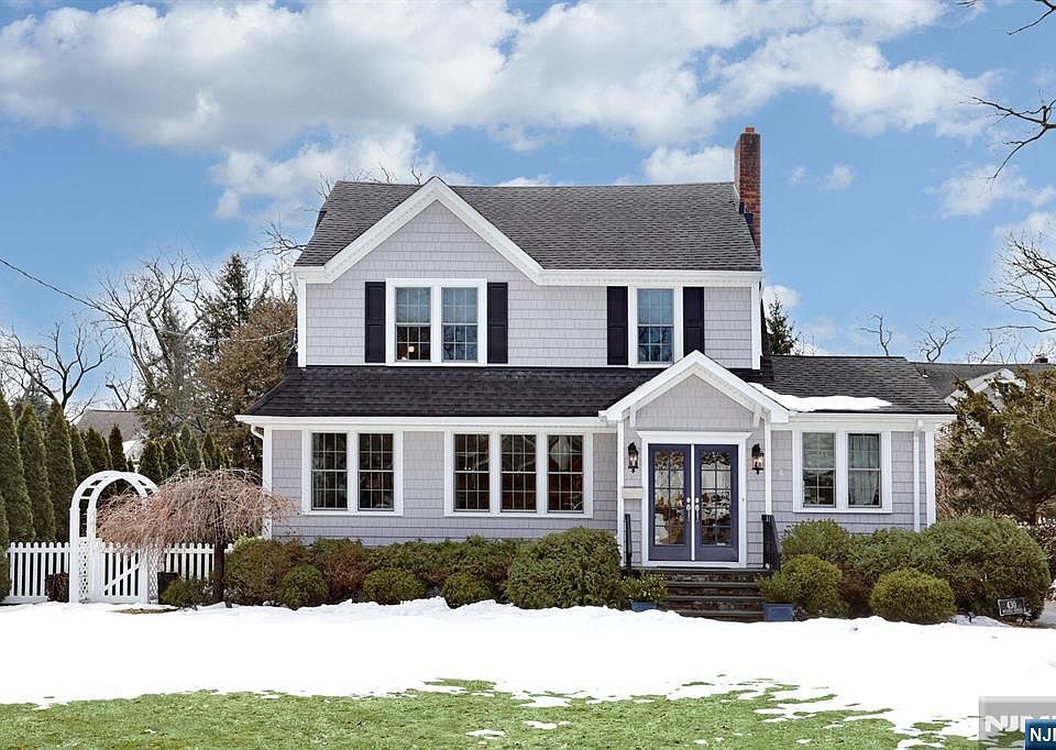 1st image of 430 Wastena Ter