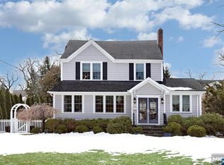 430 Wastena Ter, Ridgewood, NJ 07450