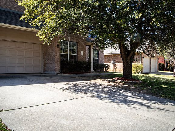 2nd image of 2700 Hereford Rd