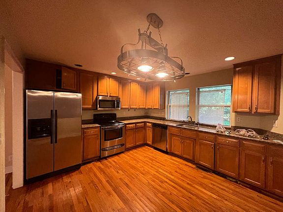 2nd image of 257 Starmount Dr