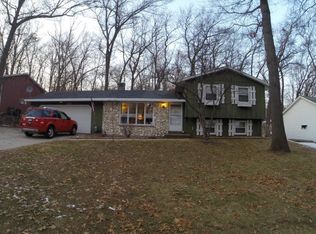 2564 Zak Ln, Green Bay, WI 54304