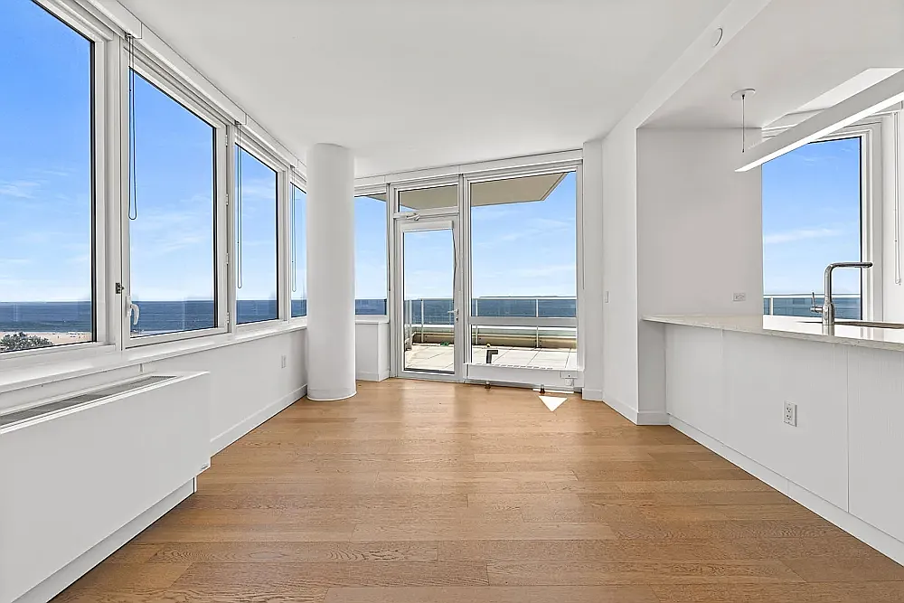 1 Ocean Dr — Photo 3