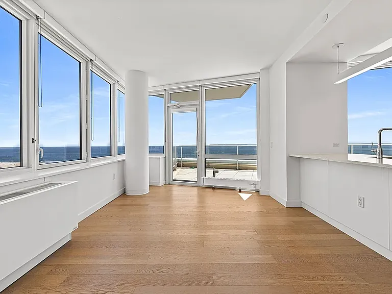 1 Ocean Dr #W7L — Photo 3