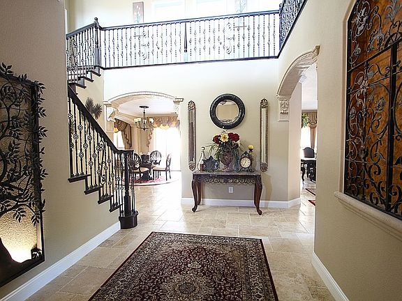3rd image of 132 Courante Ct