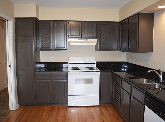 5th image of 39880 N Golf Ln APT 42