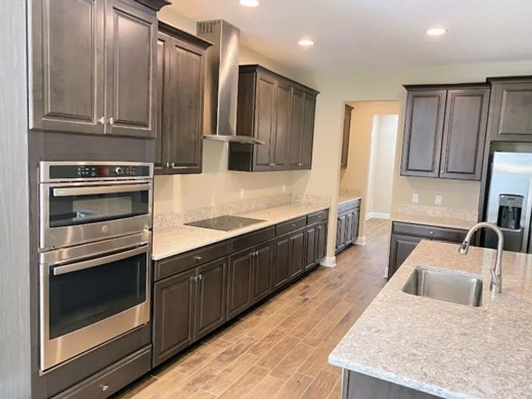 16142 Monterey Greens Cir — Photo 8
