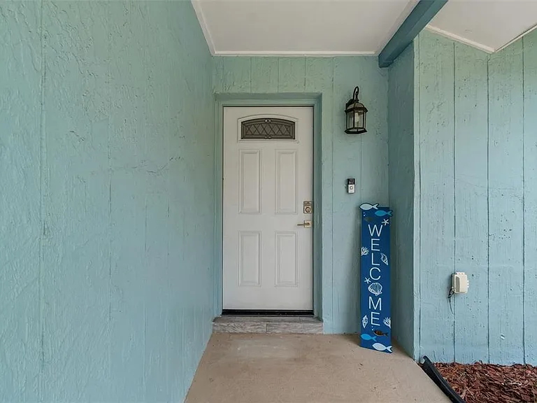 5440 Leahy Ln — Photo 3