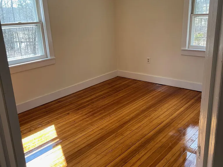89 Church Ln — Photo 6