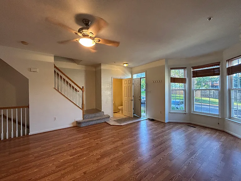 529 Ellison Ct — Photo 3