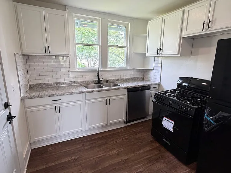 726 Frebis Ave — Photo 7