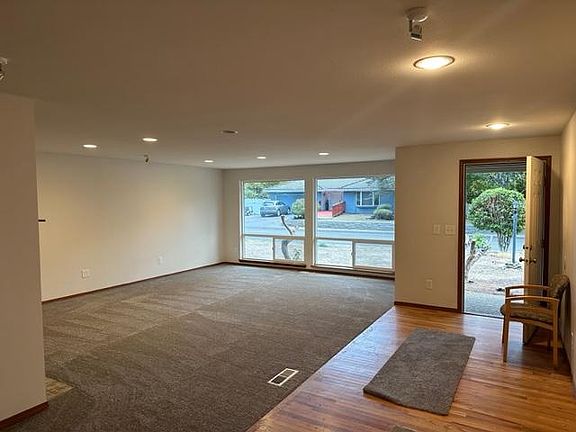 Entrance Room
