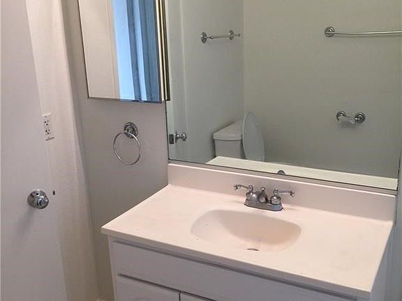 5th image of 1537 Santa Ana Ave