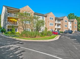 1410 N Coalter St APT 204, Staunton, VA 24401