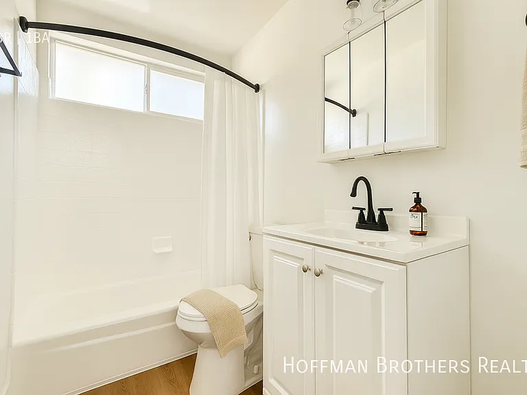 4533 Pickford St #14 — Photo 2