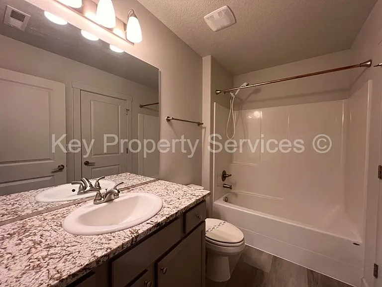 174 Loganberry Ct — Photo 14