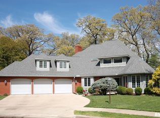 11606 N Strathmoore Ct, Dunlap, IL 61525