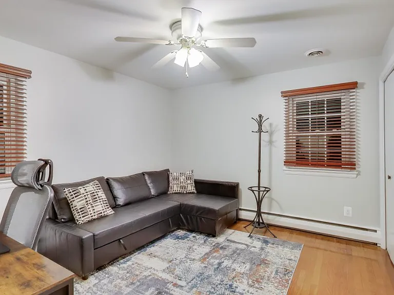 1008 Tracy Dr — Photo 9