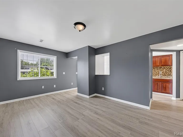 16515 Terrace Village Dr — Photo 27