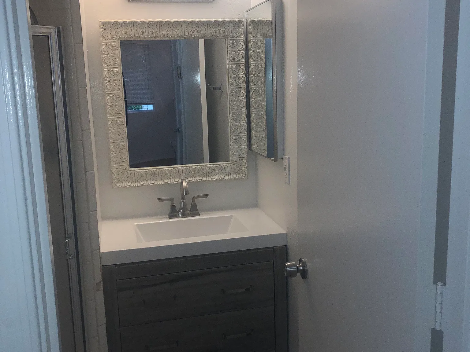 2 bed, 813 sqft, $1,400 — Photo 3