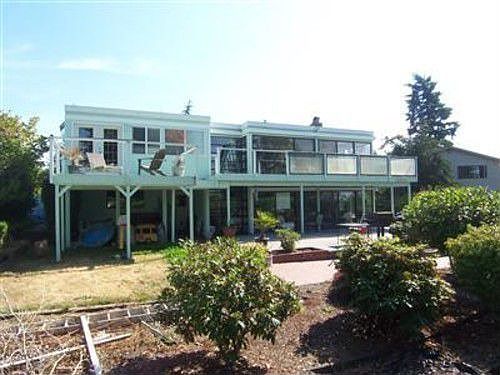 1st image of 8221 NE 115th Way