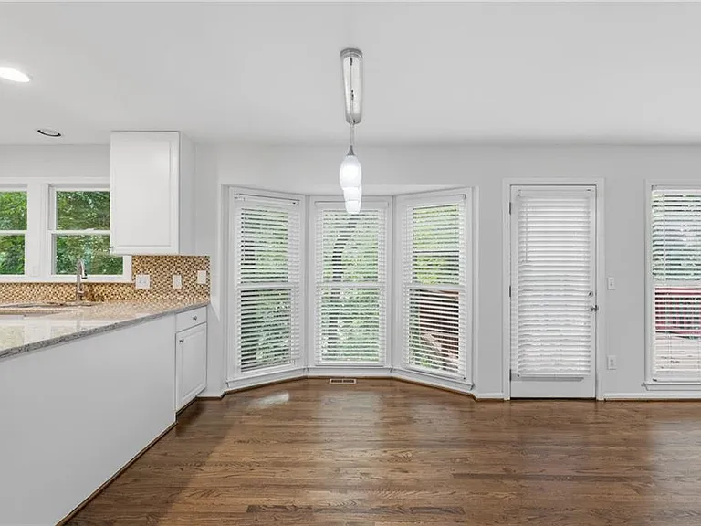 620 Brook Landing Ct — Photo 12