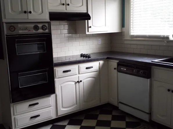 1317 8th Ave, Midfield, AL 35228