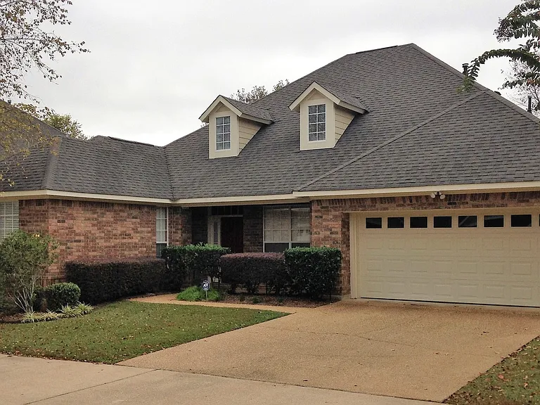 113 Baltic Dr — Photo 3
