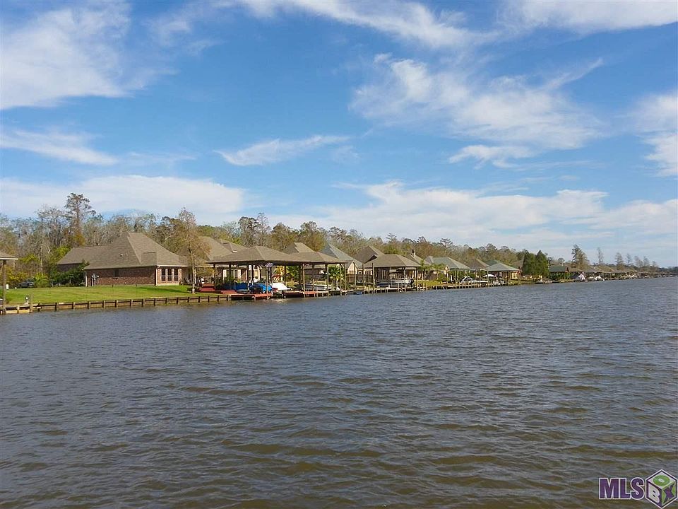 1st image of 21085 Waterfront East Dr