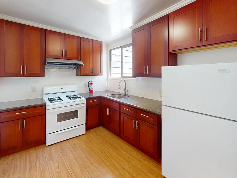 3421 Anza St #5 — Photo 5