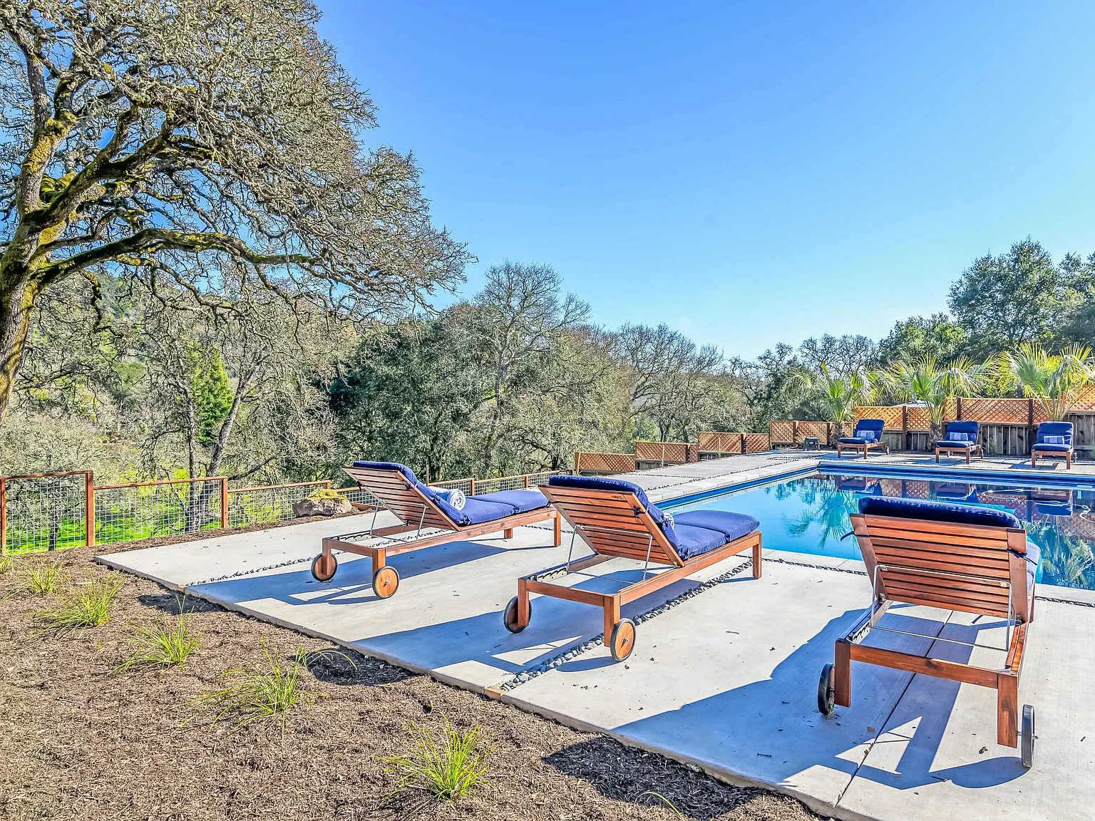 Los Robles Dr, Sonoma — Photo 3