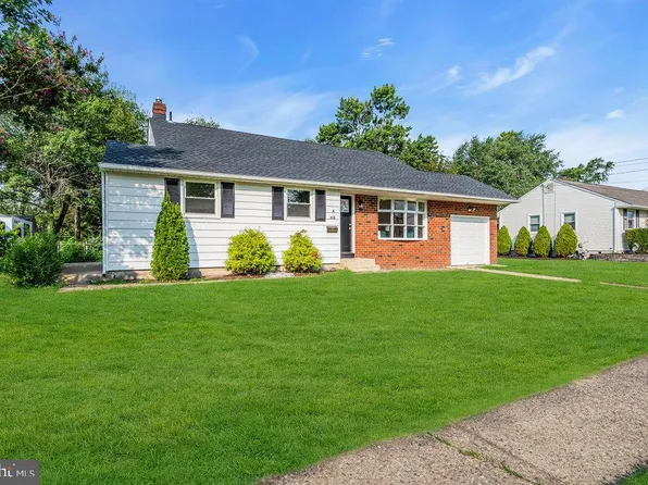 328 Ithaca Ave, Delran, NJ 08075