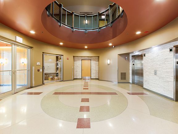 3rd image of 4350 N Broadway Ave #607