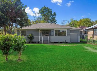 815 W Rittenhouse Rd, Houston, TX 77091