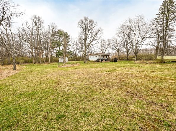 255 Lewis Rd, Greensburg, PA 15601
